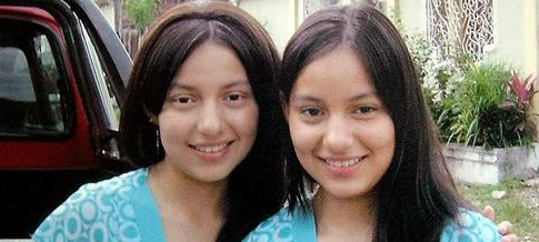 Zwillingsschwestern treffen sich zufällig zum ersten Mal fast 15 Jahre nach ihrer Trennung als Babys